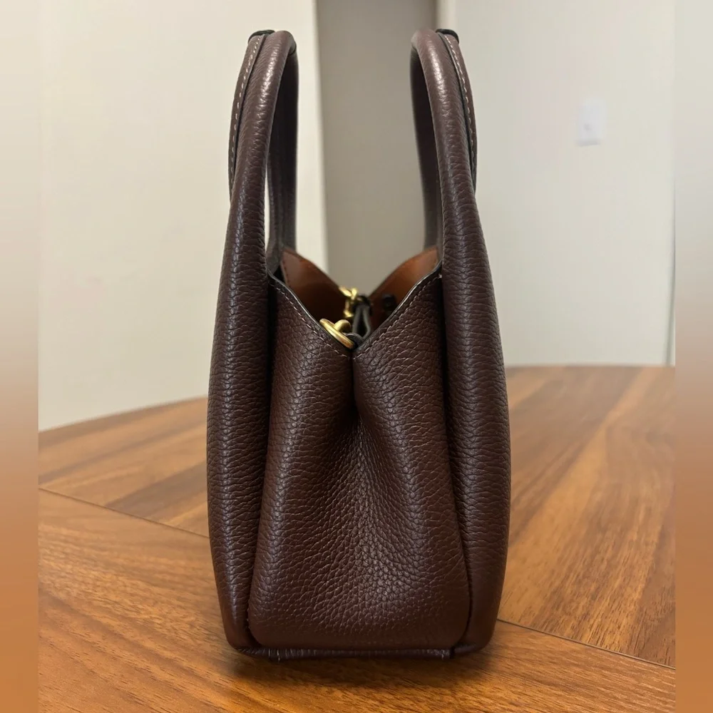 Coach Lana Shoulder Bag 19 Maple/Brass - Picture 6 of 9